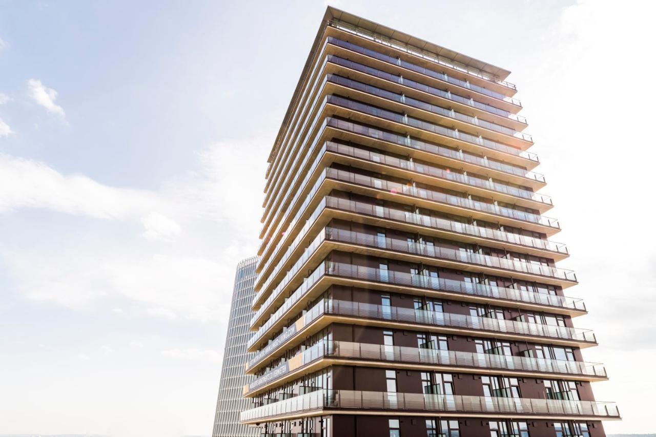 Triiiple Tower Dream Apartments With Rooftop-Summer-Pool เวียนนา ภายนอก รูปภาพ