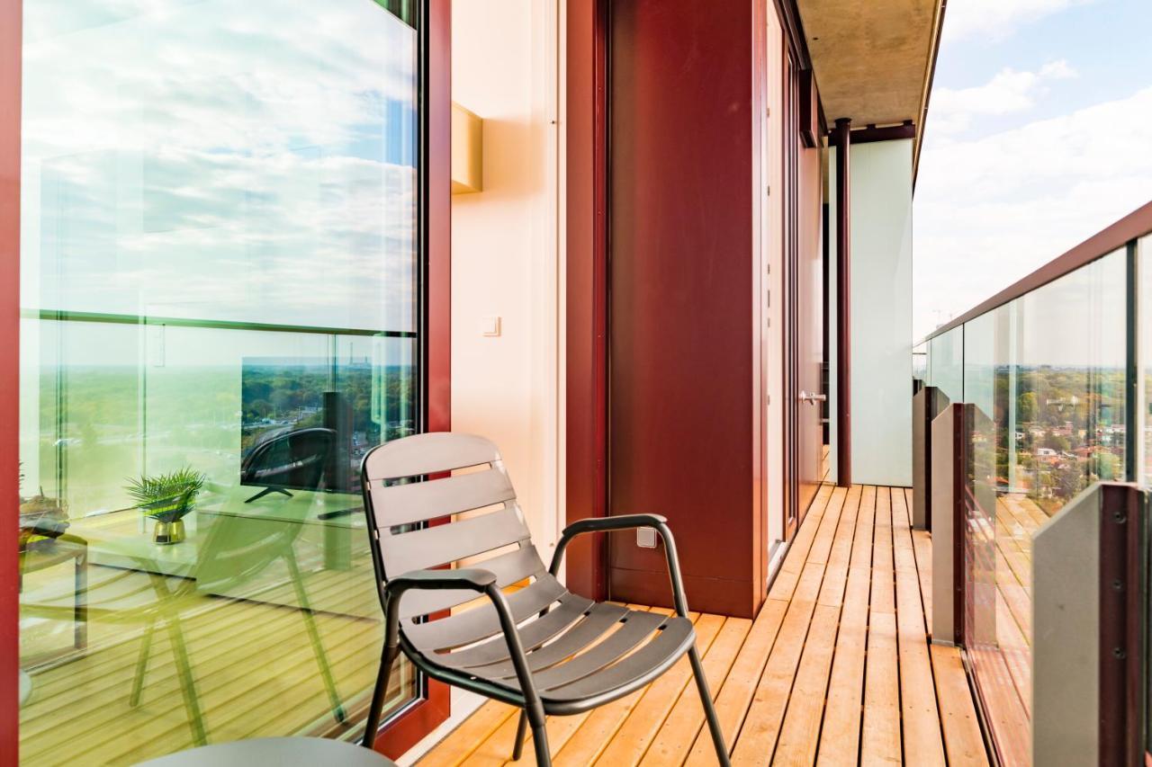 Triiiple Tower Dream Apartments With Rooftop-Summer-Pool เวียนนา ภายนอก รูปภาพ