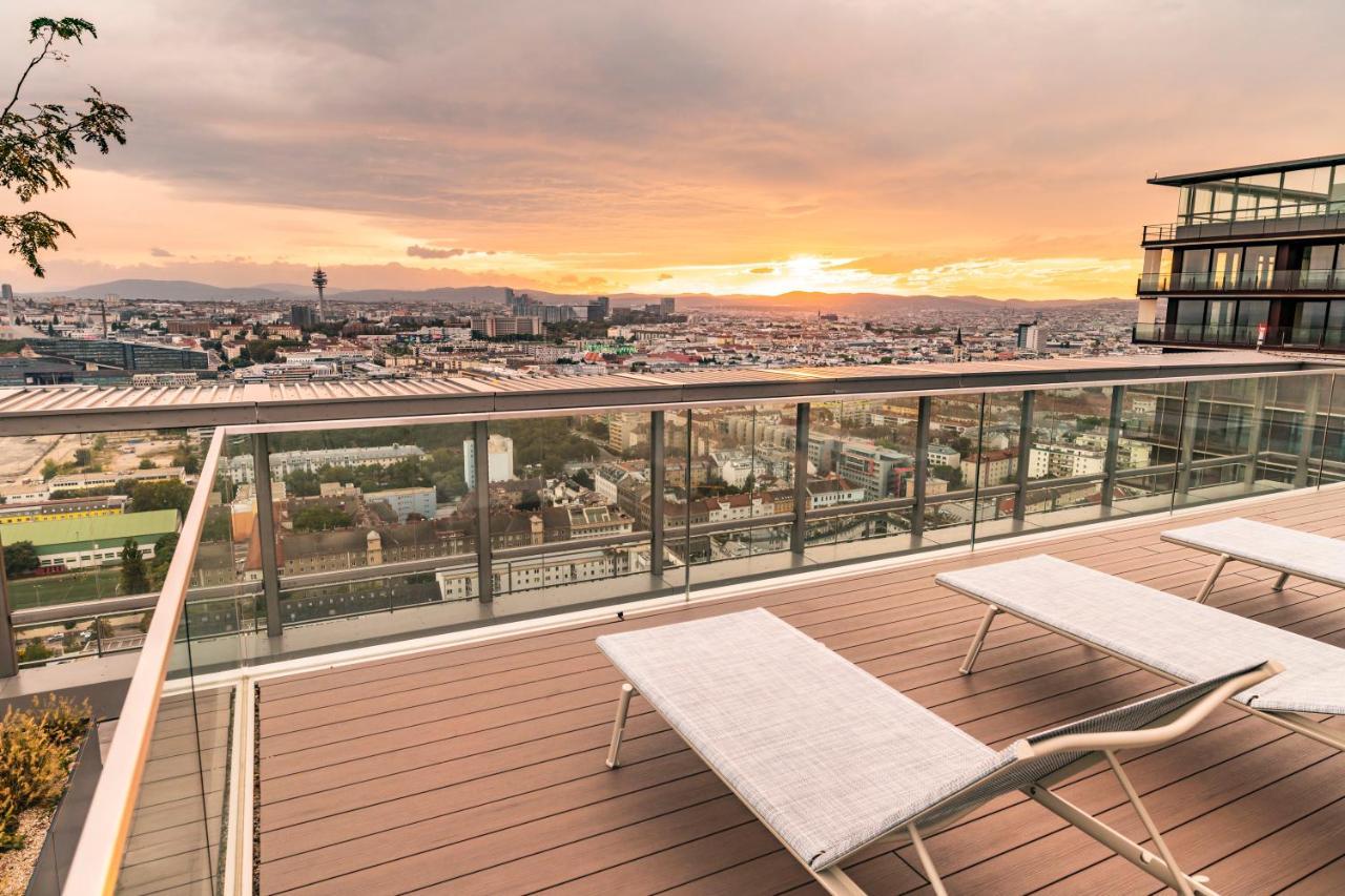 Triiiple Tower Dream Apartments With Rooftop-Summer-Pool เวียนนา ภายนอก รูปภาพ